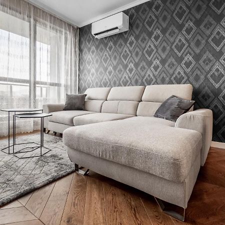 The Boulevard Luxury Apartment София Экстерьер фото